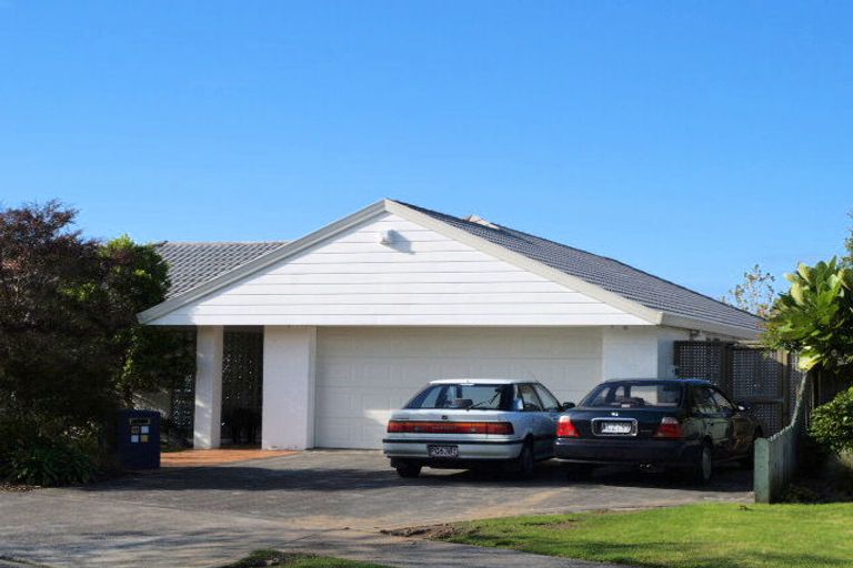 Photo of property in 11 Yarlside Place, Northpark, Auckland, 2013