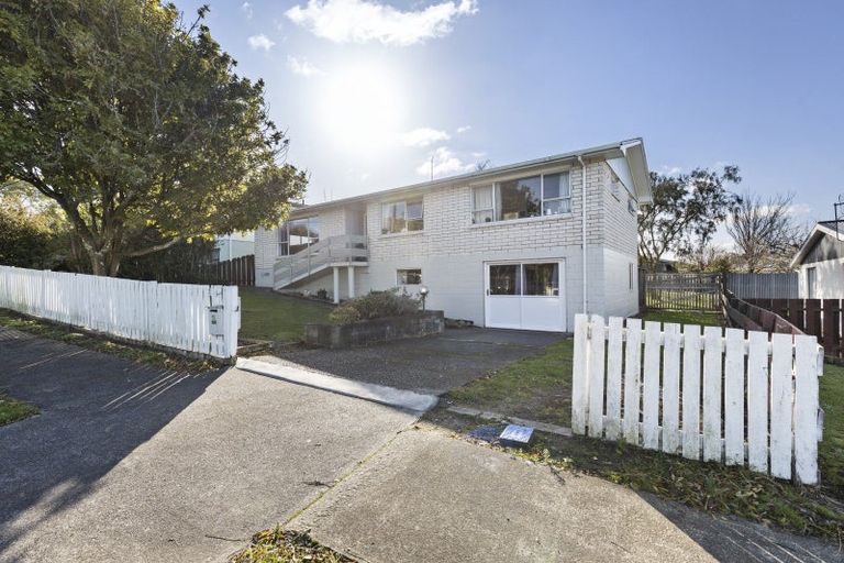 Photo of property in 11 Pirinoa Street, Feilding, 4702