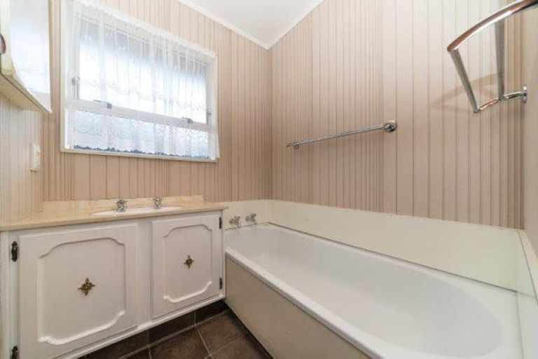 Photo of property in 718a Pioneer Highway, Takaro, Palmerston North, 4412