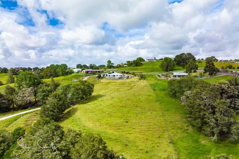 Photo of property in 20 Matai Drive, Maungaturoto, 0520