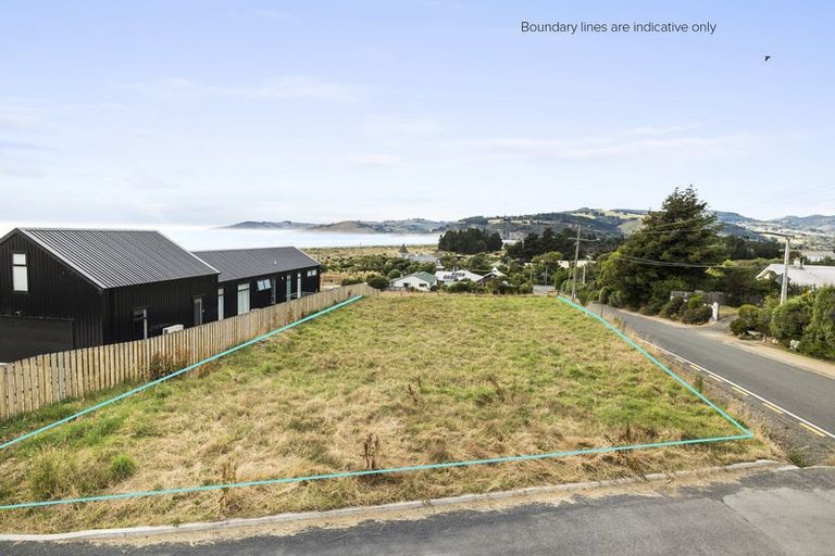 Photo of property in 2 Okahau Terrace, Warrington, 9471