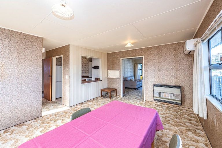 Photo of property in 3 Titoki Street, Castlecliff, Whanganui, 4501
