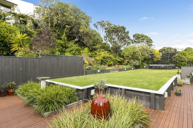 Photo of property in 32 Torwood Road, Khandallah, Wellington, 6035