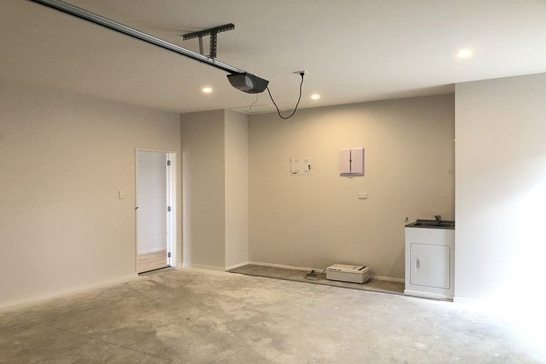 Photo of property in 5 Creswell Lane, Papakura, 2110