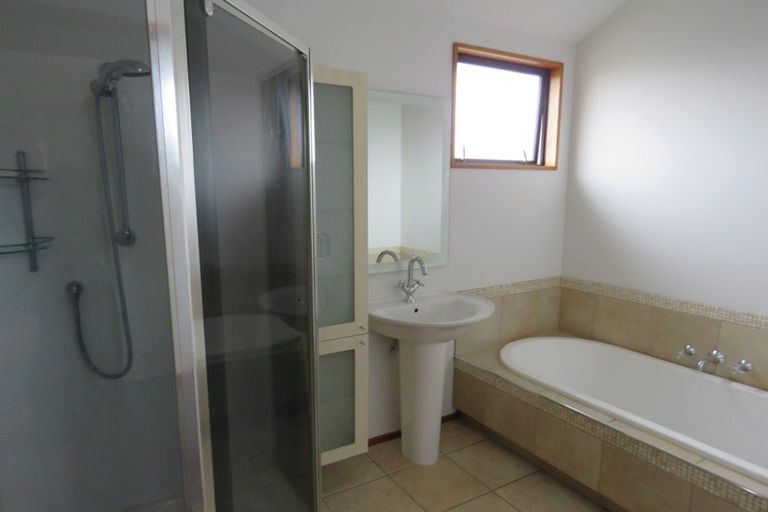 Photo of property in 183 Withells Road, Avonhead, Christchurch, 8042