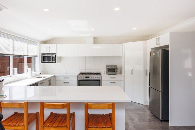 Photo of property in 15 Serenity Crescent, Kelvin Grove, Palmerston North, 4414