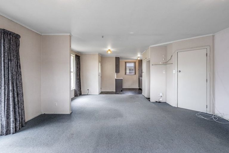 Photo of property in 17 Sword Street, Gore, 9710