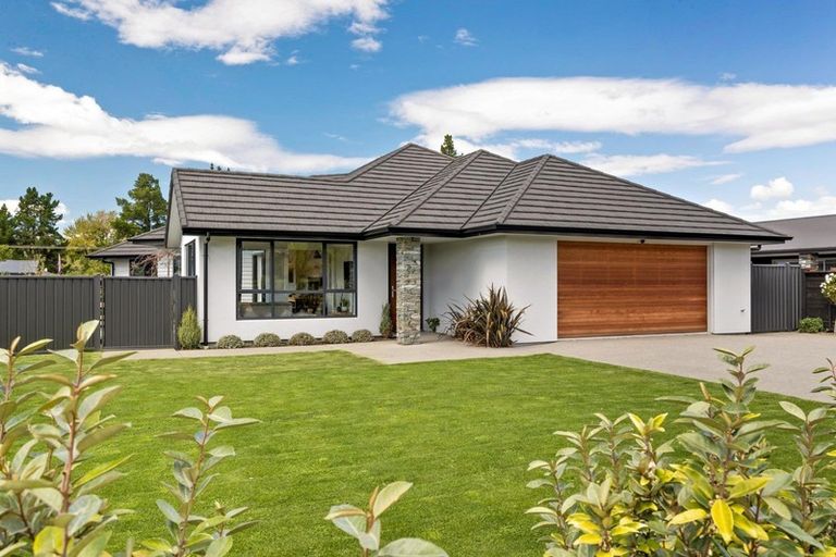 Photo of property in 9 Wren Street, Albert Town, Wanaka, 9305