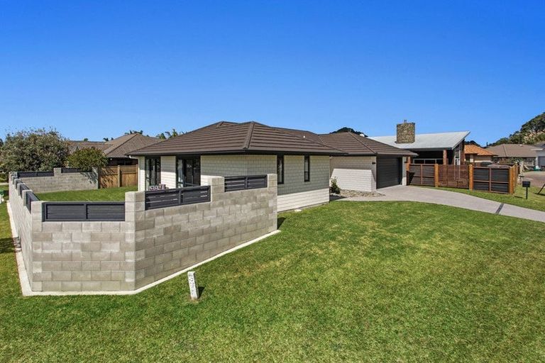 Photo of property in 11 Sanctuary Avenue, Ohope, 3121