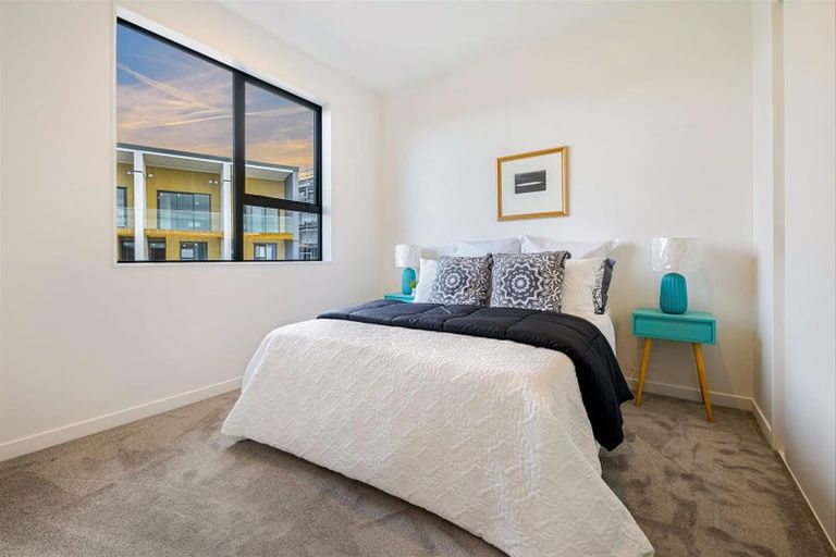 Photo of property in 50 Westgate Drive, Massey, Auckland, 0614