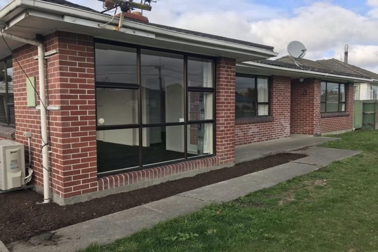 Photo of property in 36 Hargood Street, Woolston, Christchurch, 8062