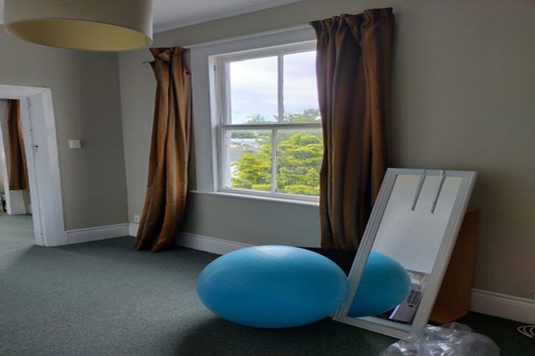 Photo of property in 28 Owen Street, Newtown, Wellington, 6021