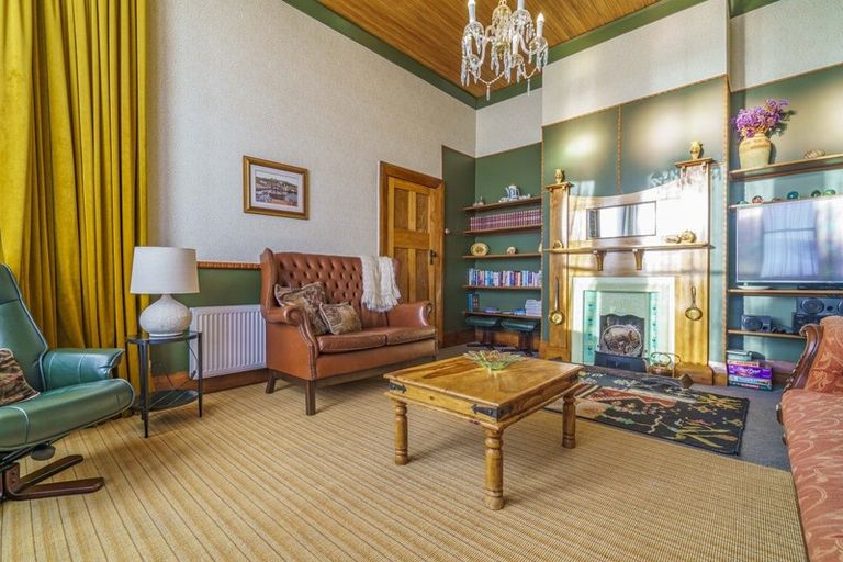 Photo of property in 3 Castle Street, Riverton/aparima, Riverton, 9822