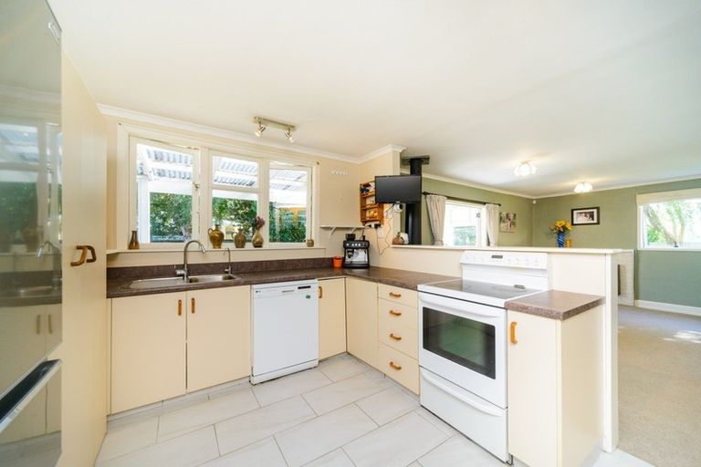 Photo of property in 16 High Street, Bulls, 4818