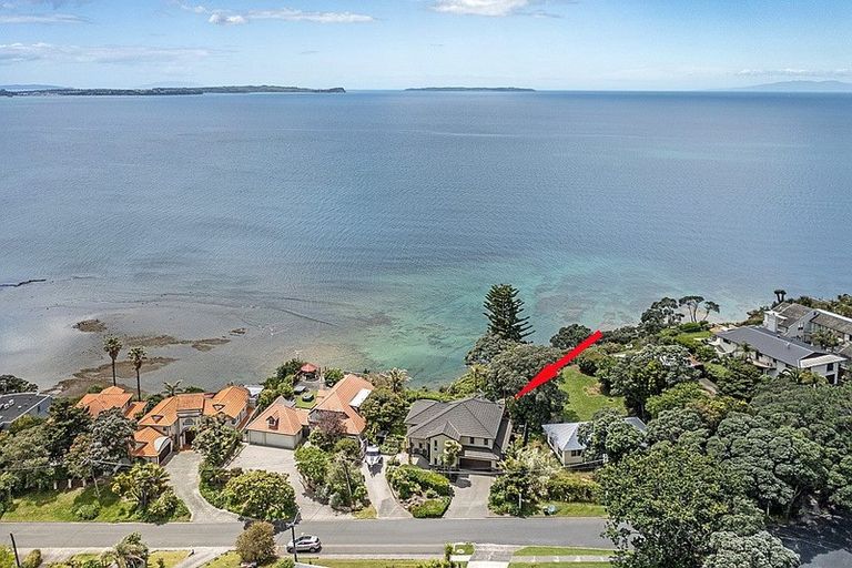 Photo of property in 24 Cliff Road, Torbay, Auckland, 0630