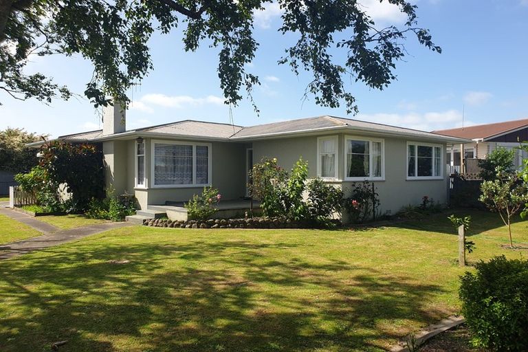 Photo of property in 63 Stephens Crescent, Highbury, Palmerston North, 4412