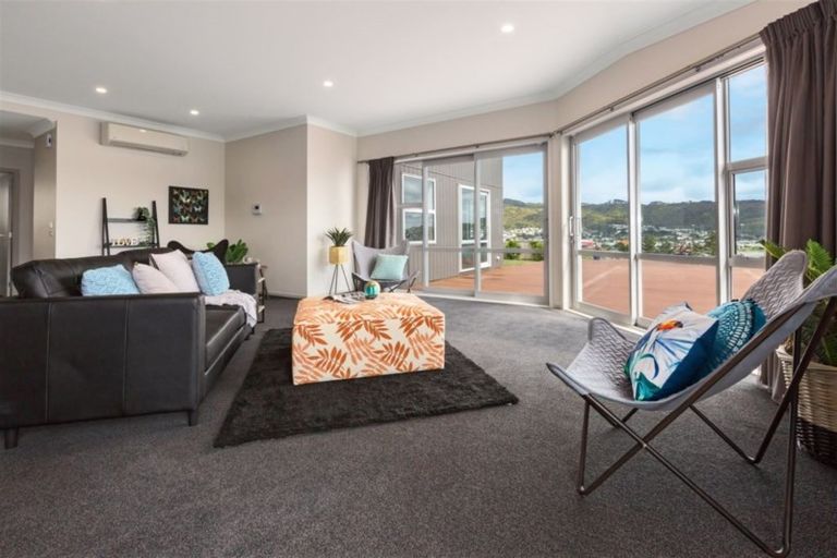 Photo of property in 34 John Burke Drive, Aotea, Porirua, 5024