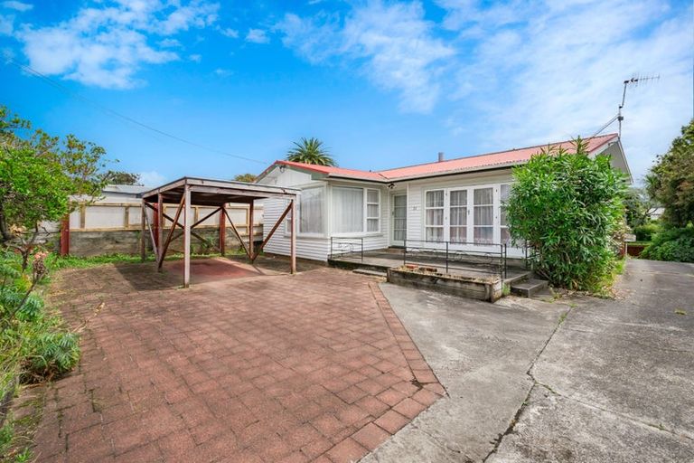 Photo of property in 21 Gray Avenue, Paraparaumu Beach, Paraparaumu, 5032