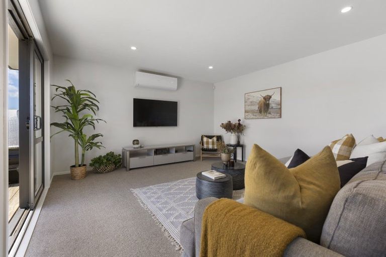 Photo of property in 60 Cyrus Street, Whalers Gate, New Plymouth, 4310