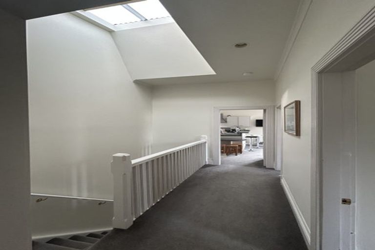 Photo of property in 1/10 Hobson Crescent, Thorndon, Wellington, 6011