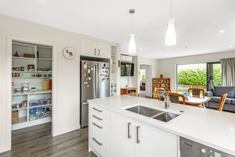 Photo of property in 2 Pohatu Lane, Otaki, 5512