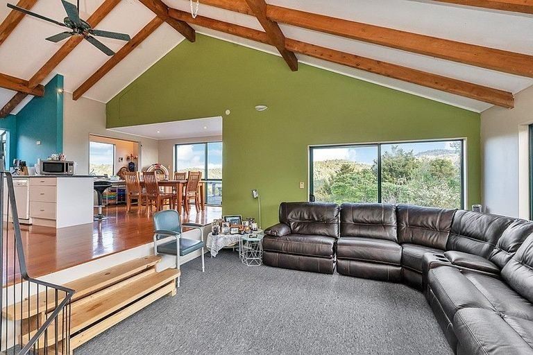 Photo of property in 1106 Russell Road, Whakapara, Hikurangi, 0184