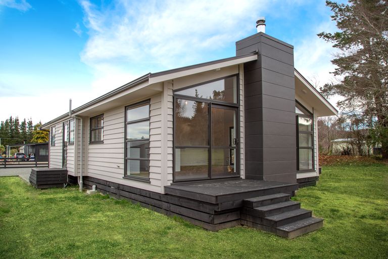 Photo of property in 32 Fitzgerald Street, Whitecliffs, Coalgate, 7673