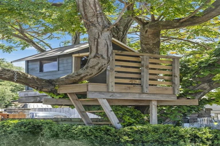 Photo of property in 230c Gravatt Road, Papamoa Beach, Papamoa, 3118