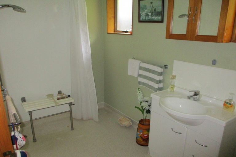 Photo of property in 2 Wilson Crescent, Karoro, Greymouth, 7805
