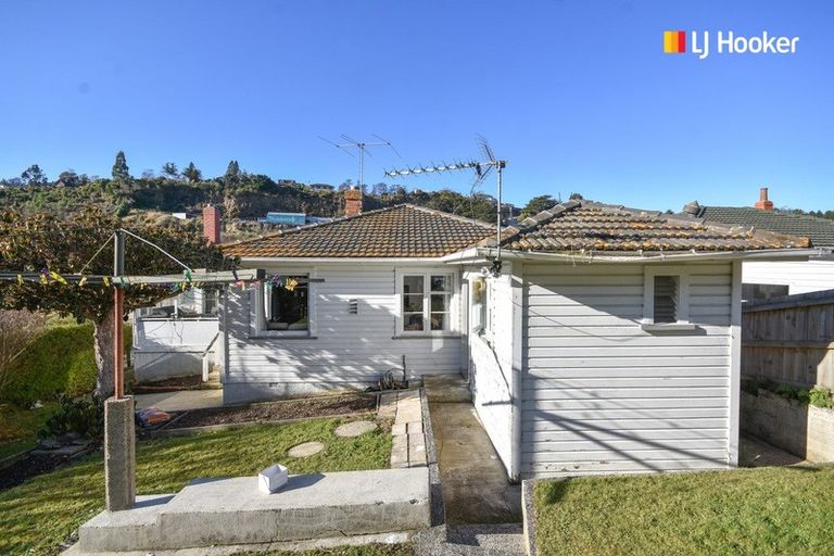 Photo of property in 322 Kaikorai Valley Road, Bradford, Dunedin, 9011