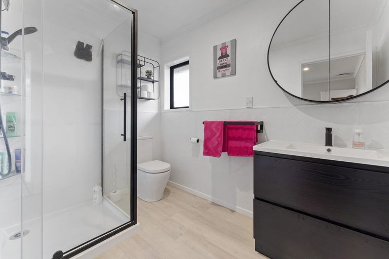 Photo of property in 30 Montague Grove, Stratford, 4332