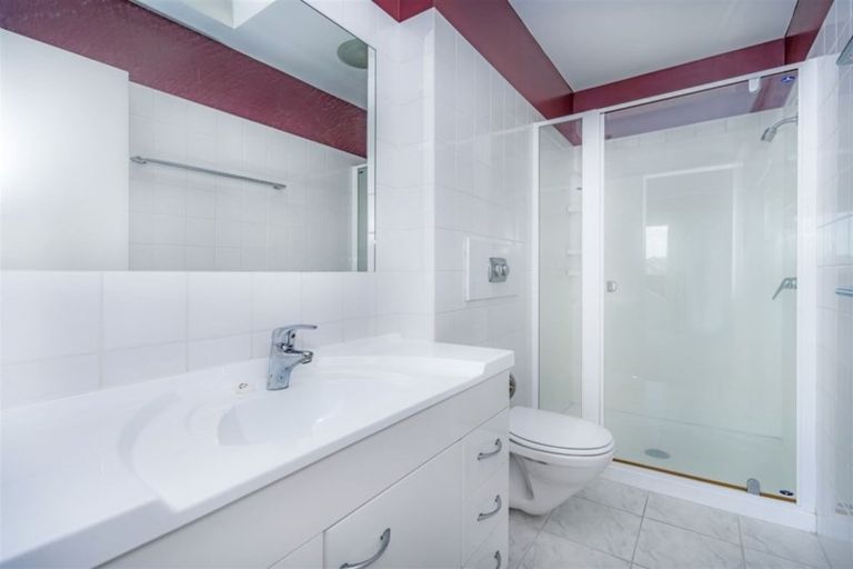 Photo of property in 10a Seaview Road, Whangarei, 0110