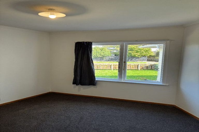 Photo of property in 58 Sutton Crescent, Papakura, 2110