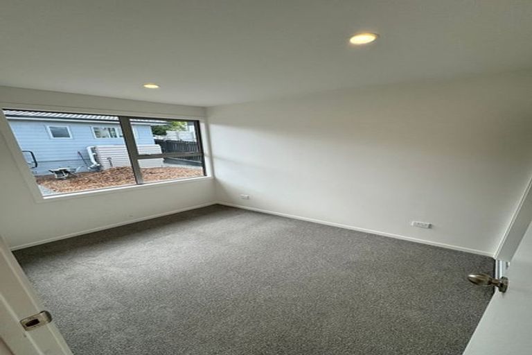 Photo of property in 58b Cedar Heights Avenue, Massey, Auckland, 0614