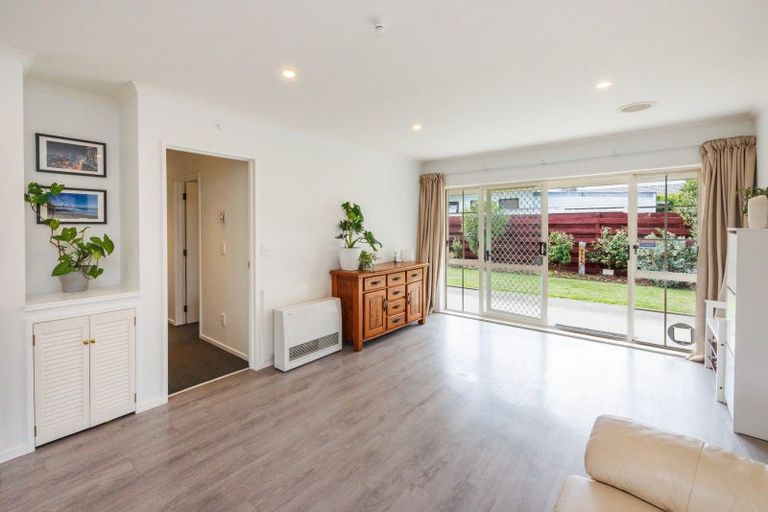 Photo of property in 10 Sandstrom Grove, Feilding, 4702