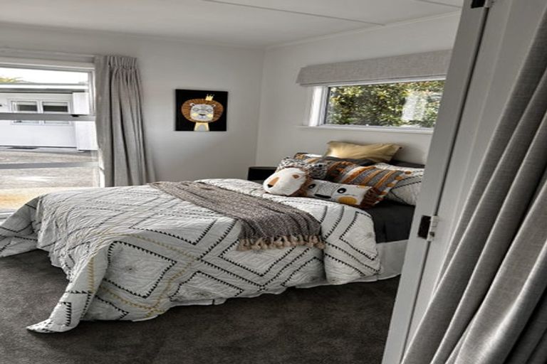 Photo of property in 4 Bledisloe Crescent, Wainuiomata, Lower Hutt, 5014