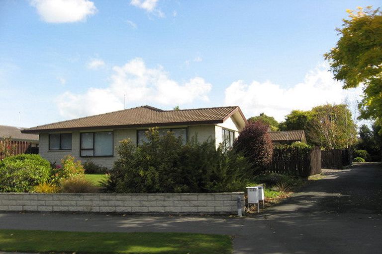 Photo of property in 2/41 Westmont Street, Ilam, Christchurch, 8041