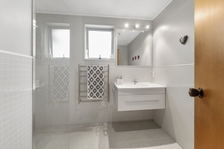 Photo of property in 12 Theyers Street, Alexandra, 9320