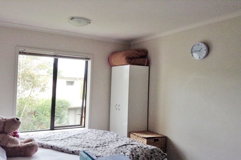 Photo of property in 4 Barnea Circle, Glen Eden, Auckland, 0602