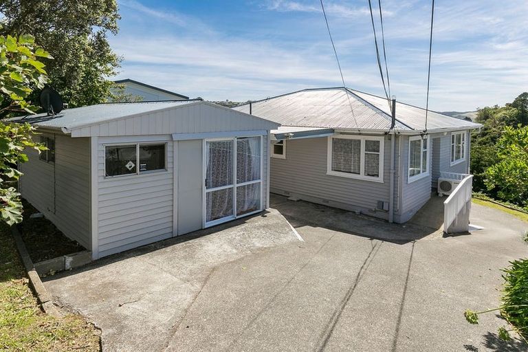 Photo of property in 72 Dominion Park Street, Johnsonville, Wellington, 6037