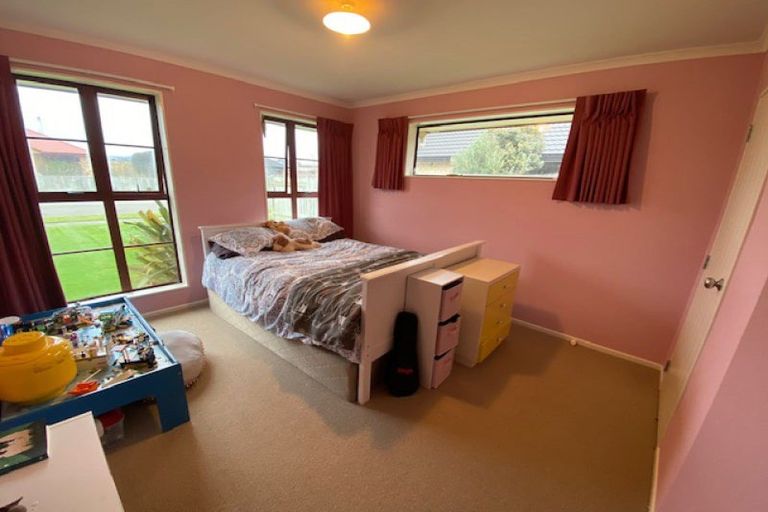 Photo of property in 49 Branigan Parade, Kelvin Grove, Palmerston North, 4414