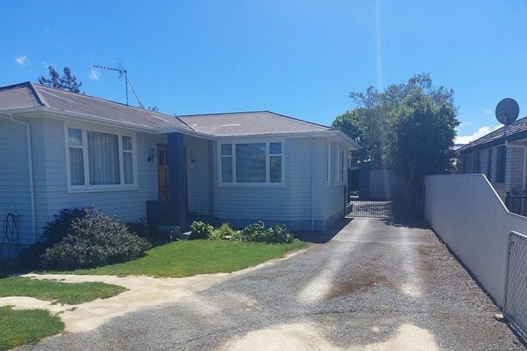 Photo of property in 374 High Street South, Carterton, 5713