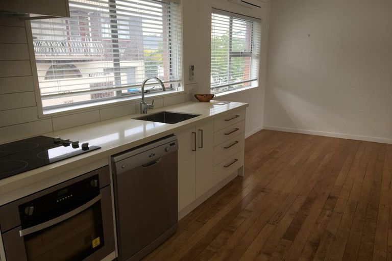 Photo of property in 1/15 Wairiki Road, Mount Eden, Auckland, 1024