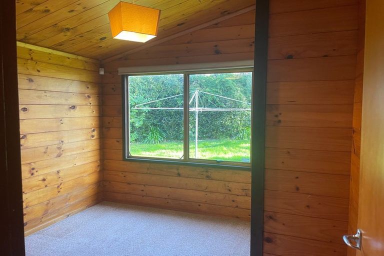 Photo of property in 12 Pennycook Place, Sunnyhills, Auckland, 2010