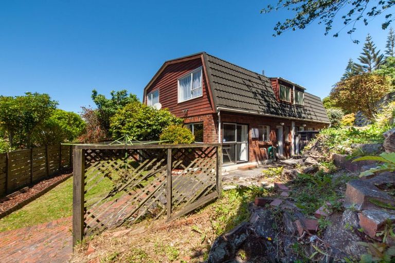 Photo of property in 79a Churton Drive, Churton Park, Wellington, 6037