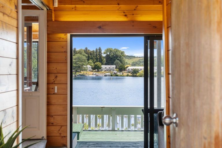 Photo of property in 14 Okawa Bay Road, Tikitere, Rotorua, 3074