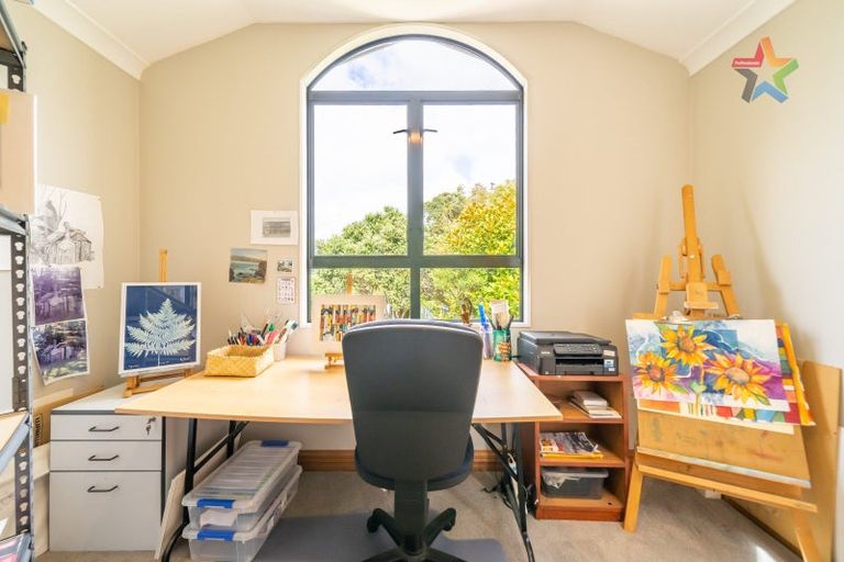 Photo of property in 69 Howard Road, Point Howard, Lower Hutt, 5013