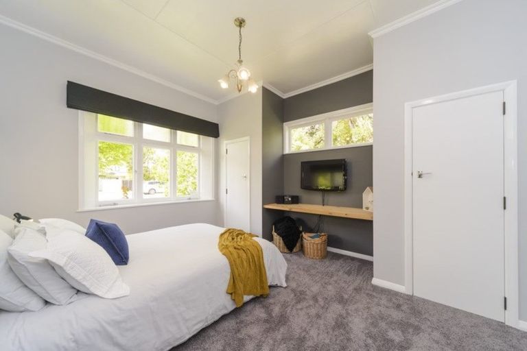 Photo of property in 17 Keeling Street, West End, Palmerston North, 4412