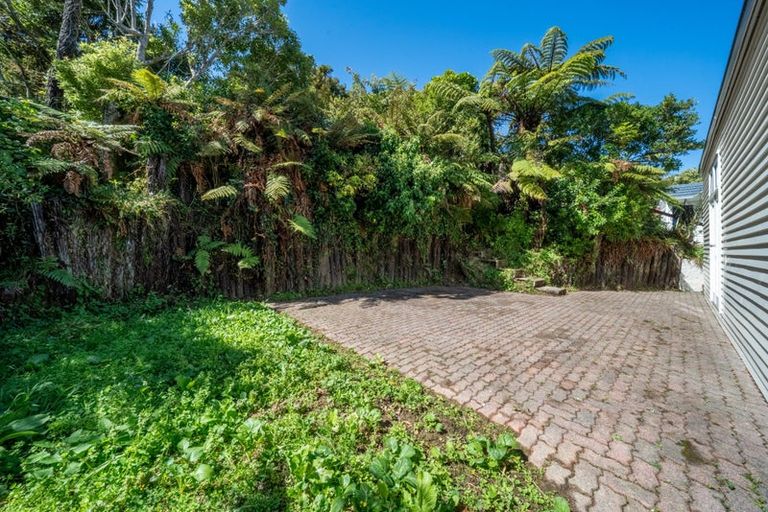 Photo of property in 105 Donald Street, Karori, Wellington, 6012