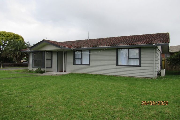 Photo of property in 19 Burbank Avenue, Manurewa, Auckland, 2102